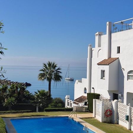 Front Sea View Penthouse Apartment Естепона Екстериор снимка