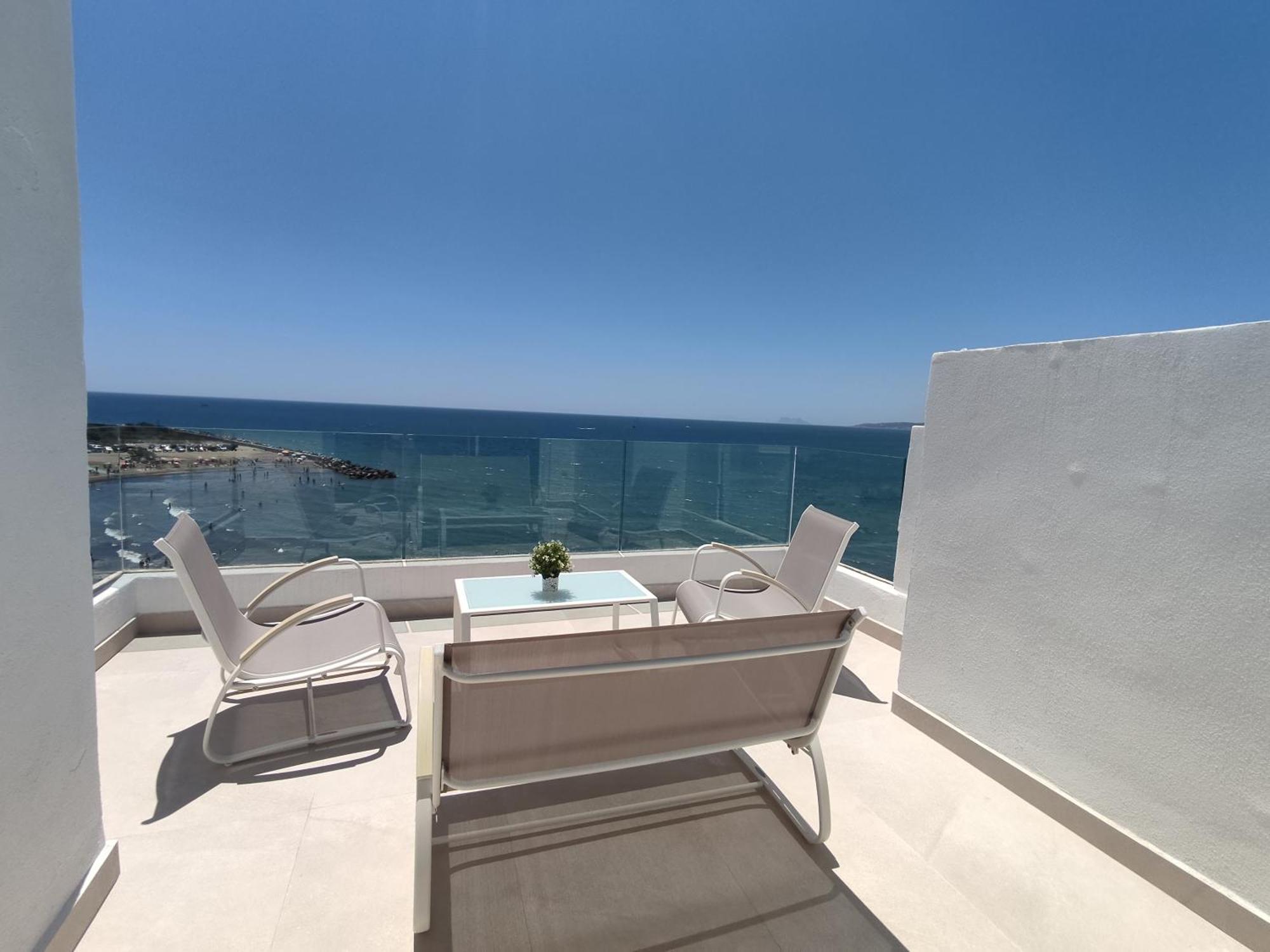 Front Sea View Penthouse Apartment Естепона Екстериор снимка